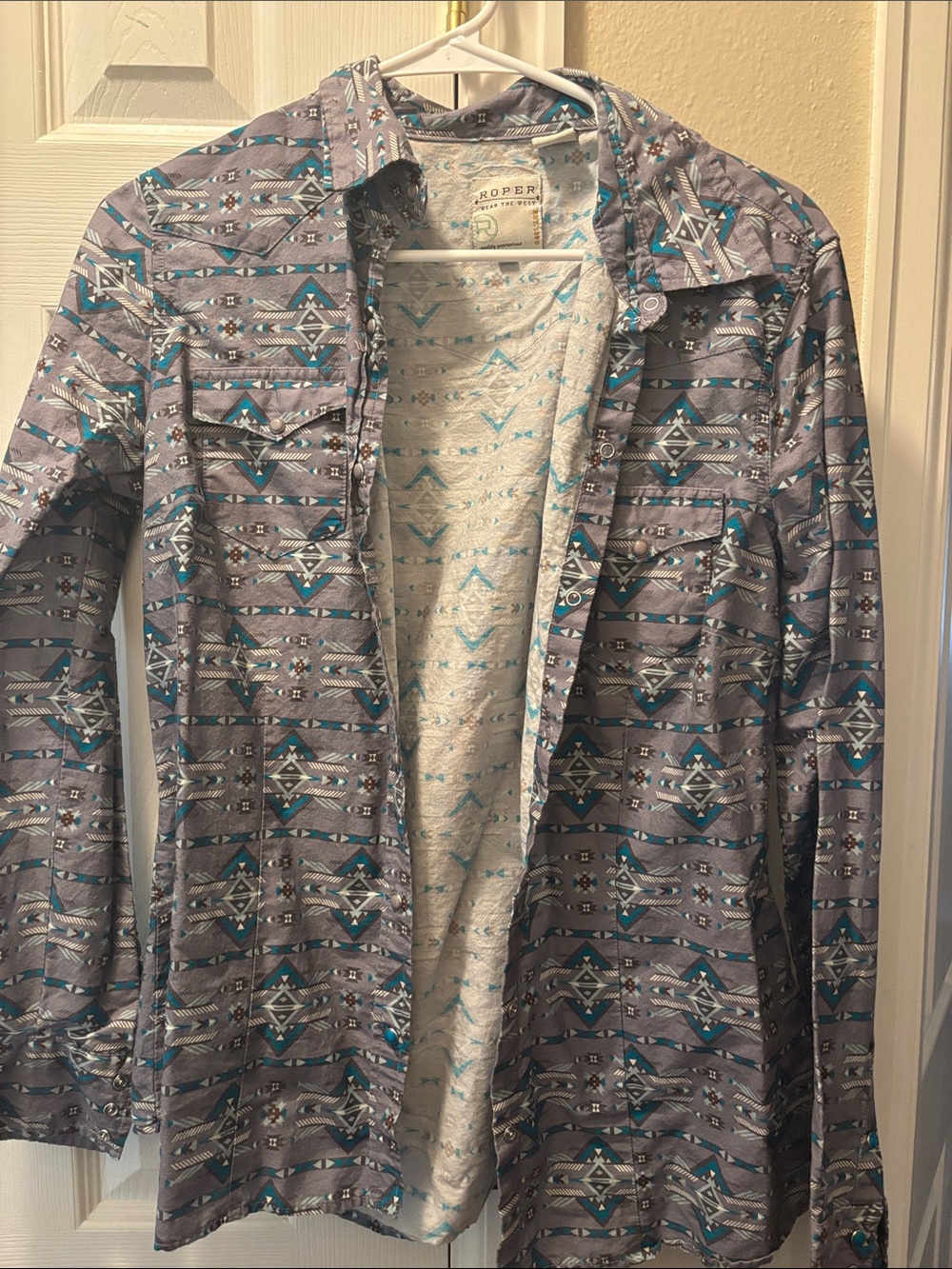 Roper Women's Aztec-Print Button Down Shirt Jacket - Gray & Teal
